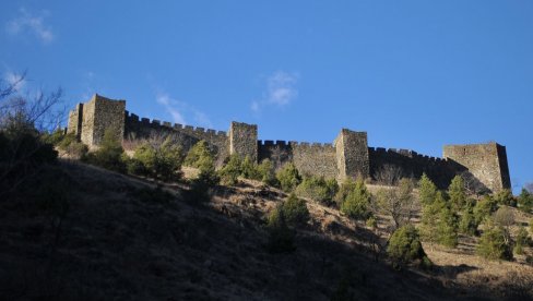MOST PREKO IBRA VODIĆE DO MAGLIČA: U projekte podno srednjovekovnog utvrđenja u Ibarskoj klisuri biće uloženo 475 miliona dinara (FOTO) MOST PREKO IBRA VODIĆE DO MAGLIČA: U projekte podno srednjovekovnog utvrđenja u Ibarskoj klisuri biće uloženo 475 miliona dinara (FOTO)