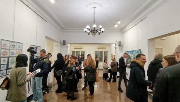 ЖЕНЕ УМЕТНИЦЕ ПАРАЋИНА: Осмомартовска изложба женског рукописа у Културном центру ЖЕНЕ УМЕТНИЦЕ ПАРАЋИНА: Осмомартовска изложба женског рукописа у Културном центру