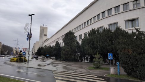 NISU POVREĐENA PRAVA DECE: Oglasio se nadležni Pokrajinski sekretarijat o oduuzimanju sinova Novosađanki Ani Mihaljici NISU POVREĐENA PRAVA DECE: Oglasio se nadležni Pokrajinski sekretarijat o oduuzimanju sinova Novosađanki Ani Mihaljici
