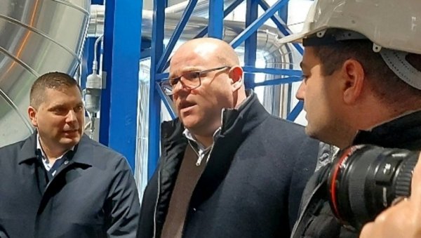 ПОЧЕЛО ДА РАДИ ПОСТРОЈЕЊЕ ЗА ПРЕУЗИМАЊЕ ЕНЕРГИЈЕ ПРОИЗВЕДЕНЕ У ДЕПОНИЈИ ВИНЧА: Коришћење обновљивих извора енергије за топлане ПОЧЕЛО ДА РАДИ ПОСТРОЈЕЊЕ ЗА ПРЕУЗИМАЊЕ ЕНЕРГИЈЕ ПРОИЗВЕДЕНЕ У ДЕПОНИЈИ ВИНЧА: Коришћење обновљивих извора енергије за топлане