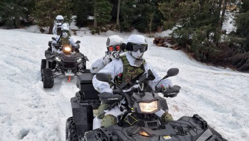 IZVIĐANJE, PREPADI, DIVERZIJE, ZASEDE - SRPSKI SPECIJALCI NA MANEVRIMA: Zimska obuka pripadnika 72. brigade za specijalne operacije (FOTO) IZVIĐANJE, PREPADI, DIVERZIJE, ZASEDE - SRPSKI SPECIJALCI NA MANEVRIMA: Zimska obuka pripadnika 72. brigade za specijalne operacije (FOTO)