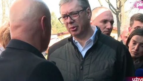 SAMO UBRZAJTE SVE! Vučić na VTI - Imaćete još povećanja, jedino što tražimo je još više rada... SAMO UBRZAJTE SVE! Vučić na VTI - Imaćete još povećanja, jedino što tražimo je još više rada...