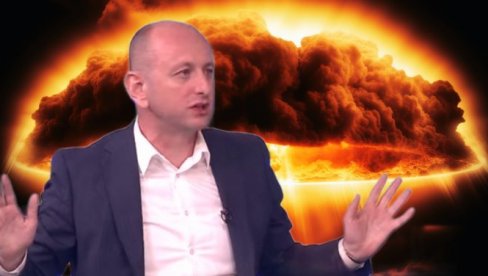 BOLJE NEKA NEKO ODMAH BACI TRI ATOMSKE BOMBE DOLE Knežević u svom stilu o suludom Boreljovom predlogu da se Crna Gora ugleda na Ukrajinu BOLJE NEKA NEKO ODMAH BACI TRI ATOMSKE BOMBE DOLE Knežević u svom stilu o suludom Boreljovom predlogu da se Crna Gora ugleda na Ukrajinu