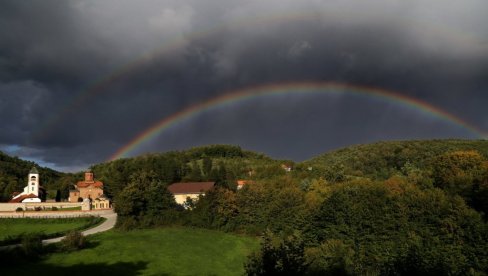 NASLEĐE ZALEĐENO U OBJEKTIVU MAJSTORA: Tri i po decenije Milan Marković fotografiše kulturno blago Srbije i čuva tragove vremena (FOTO) NASLEĐE ZALEĐENO U OBJEKTIVU MAJSTORA: Tri i po decenije Milan Marković fotografiše kulturno blago Srbije i čuva tragove vremena (FOTO)