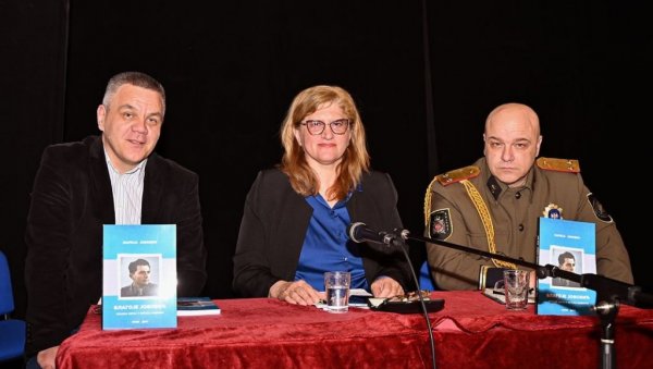 КЊИГА О БЛАГОЈУ ЈОВОВИЋУ ПРОМОВИСАНА И У КУЛИ Прича о атентатору на Павелића КЊИГА О БЛАГОЈУ ЈОВОВИЋУ ПРОМОВИСАНА И У КУЛИ Прича о атентатору на Павелића