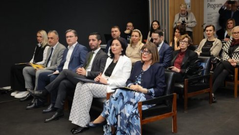 UŽIČANI U BEOGRADU PREDSTAVILI PROJEKAT PRESTONICA KULTURE 2024 Spremili 200 programa UŽIČANI U BEOGRADU PREDSTAVILI PROJEKAT PRESTONICA KULTURE 2024 Spremili 200 programa