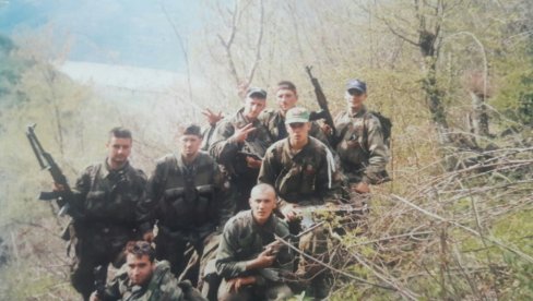 НЕМА НАЗАД КАД ЗАПОВЕДА СРБИЈА Заставник Велибор Бошевски:  Бог је сачувао српске војнике у великој бици 1999.