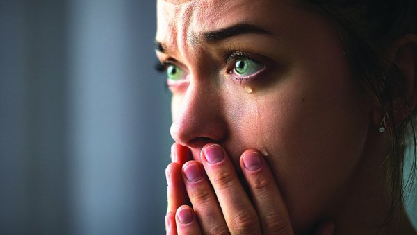 СУЗЕ СУ ОК: Истраживање потврдило - Плачите, добро је за здравље СУЗЕ СУ ОК: Истраживање потврдило - Плачите, добро је за здравље