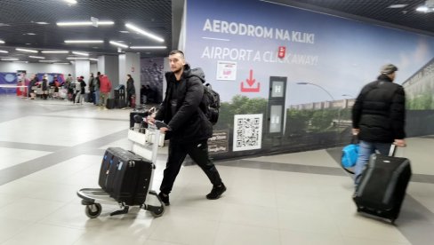 PUTNICIMA TESLA NAJBOLJI AERODROM U EVROPI: Treći put nagrađen za izuzetno korisničko iskustvo PUTNICIMA TESLA NAJBOLJI AERODROM U EVROPI: Treći put nagrađen za izuzetno korisničko iskustvo