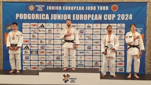 VELIKI USPEH: DŽudista Boris Rutović osvojio zlatnu medalju na Evropskom kupu (FOTO) VELIKI USPEH: DŽudista Boris Rutović osvojio zlatnu medalju na Evropskom kupu (FOTO)
