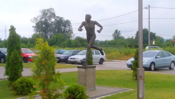 МЕМОРИЈАЛНА ТРКА: У част првог српског олимпијаца, заказана за 25. мај МЕМОРИЈАЛНА ТРКА: У част првог српског олимпијаца, заказана за 25. мај