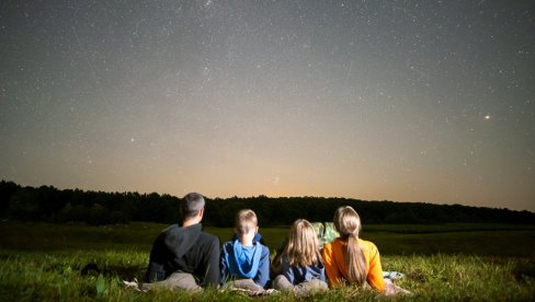 NIKO NIKOM NIJE NIŠTA, TO JE NOVA PORODICA : Berlin piše zakonski okvir da zameni osnovnu ćeliju društva NIKO NIKOM NIJE NIŠTA, TO JE NOVA PORODICA : Berlin piše zakonski okvir da zameni osnovnu ćeliju društva