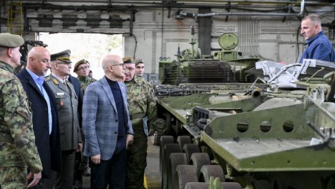 ВУЧЕВИЋ У ЧАЧКУ: Министар обишао Технички ремонтни завод ВУЧЕВИЋ У ЧАЧКУ: Министар обишао Технички ремонтни завод