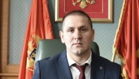 POLIGRAF PROŠLA DVOJICA: Izbor v. d. direktora Uprave policije juče pred Vladom CG obeležile žučne rasprave POLIGRAF PROŠLA DVOJICA: Izbor v. d. direktora Uprave policije juče pred Vladom CG obeležile žučne rasprave