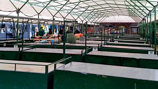ЗБОГ РАДОВА У ЦЕНТРУ: Од петка отежан прилаз пијаци у Великом Градишту ЗБОГ РАДОВА У ЦЕНТРУ: Од петка отежан прилаз пијаци у Великом Градишту