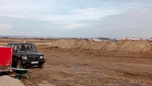JOŠ JEDNA KOMPANIJA STIŽE U INĐIJU: Japanci ulažu 40 miliona evra JOŠ JEDNA KOMPANIJA STIŽE U INĐIJU: Japanci ulažu 40 miliona evra