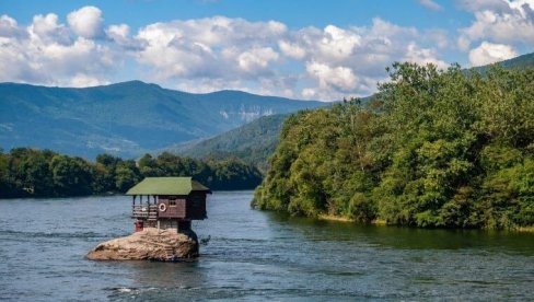BI-BI-SI O SRBIJI: Jedna od četiri top turističke destinacije BI-BI-SI O SRBIJI: Jedna od četiri top turističke destinacije
