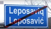 КУРТИ УДАРИО НА ЋИРИЛИЦУ: Нова акција на северу КиМ - Радници уклањају ћириличне табле, полиција их чува (ВИДЕО)