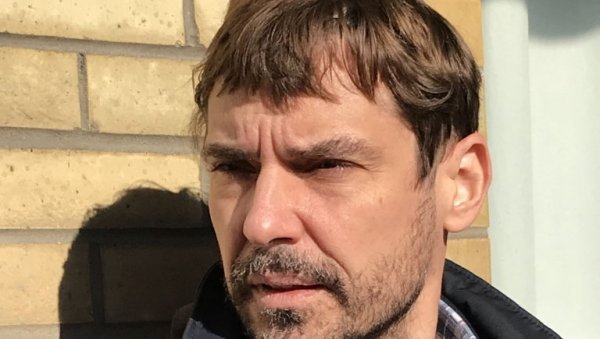 НАДАХНУЋЕ МИ СТИЖЕ ИЗ НАШЕГ ХУМОРА И ТОПЛИНЕ: Интервју - Ненад Јовановић песник, добитник Дисове награде НАДАХНУЋЕ МИ СТИЖЕ ИЗ НАШЕГ ХУМОРА И ТОПЛИНЕ: Интервју - Ненад Јовановић песник, добитник Дисове награде