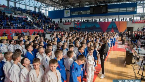 PRILIKA ZA UČENJE, DRUŽENJE I PROMOCIJu: Međunarodni osmomartovski džudo turnir u Zrenjaninu (FOTO)