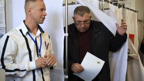 VIŠE OD 700 MEĐUNARODNIH POSMATRAČA AKREDITOVANO ZA PREDSEDNIČKE IZBORE: CIK Rusije - Došli su uprkos ogromnom pritisku Zapada VIŠE OD 700 MEĐUNARODNIH POSMATRAČA AKREDITOVANO ZA PREDSEDNIČKE IZBORE: CIK Rusije - Došli su uprkos ogromnom pritisku Zapada