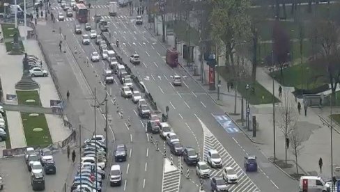 JUTARNJE GUŽVE ŠIROM BEOGRADA: Evo u kojim delovima prestonice je najgore (FOTO) JUTARNJE GUŽVE ŠIROM BEOGRADA: Evo u kojim delovima prestonice je najgore (FOTO)