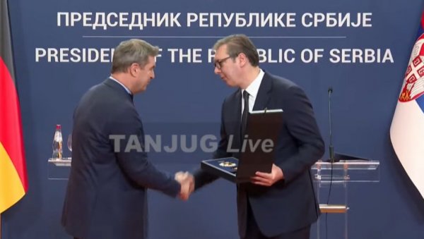 ВУЧИЋ УРУЧИО ОРДЕН СРБИЈЕ НА ЛЕНТИ ПРЕДСЕДНИКУ ВЛАДЕ БАВАРСКЕ: У фокусу велики пројекти који ће покренути Србију у наредним годинама ВУЧИЋ УРУЧИО ОРДЕН СРБИЈЕ НА ЛЕНТИ ПРЕДСЕДНИКУ ВЛАДЕ БАВАРСКЕ: У фокусу велики пројекти који ће покренути Србију у наредним годинама