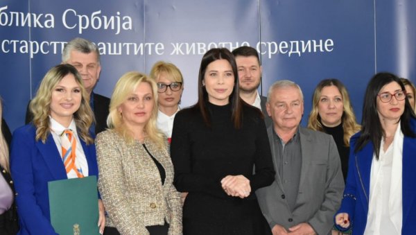 ВУЈОВИЋ ПОТПИСАЛА УГОВОРЕ ЗА ПРОЈЕКТЕ УНАПРЕЂЕЊА КВАЛИТЕТА ВАЗДУХА: За 65 градова и општина издвојено 700 милиона динара (ФОТО) ВУЈОВИЋ ПОТПИСАЛА УГОВОРЕ ЗА ПРОЈЕКТЕ УНАПРЕЂЕЊА КВАЛИТЕТА ВАЗДУХА: За 65 градова и општина издвојено 700 милиона динара (ФОТО)