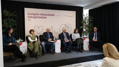 TUŽBOM TRAŽE DRAGULJE: Opali vredni dve milijarde, oduzeti pre više od 12 godina, i dalje vlasništvo države TUŽBOM TRAŽE DRAGULJE: Opali vredni dve milijarde, oduzeti pre više od 12 godina, i dalje vlasništvo države