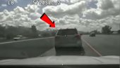MILEO AUTOPUTEM: Policajci bili u čudu kad su videli KO je za volanom (VIDEO/FOTO) MILEO AUTOPUTEM: Policajci bili u čudu kad su videli KO je za volanom (VIDEO/FOTO)