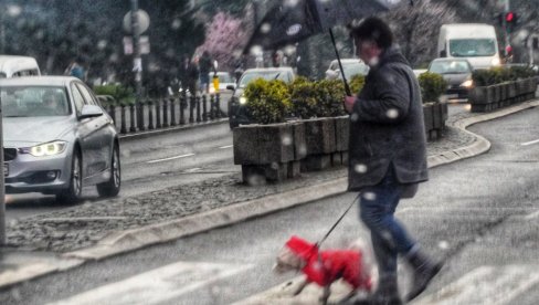 OGLASIO SE RHMZ: Deo Srbije na udaru olujnog vetra - Evo gde će danas padati sneg i kiša OGLASIO SE RHMZ: Deo Srbije na udaru olujnog vetra - Evo gde će danas padati sneg i kiša
