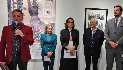 POČEO HERCEGNOVSKI STRIP VIKEND: Svet Mila Manare sačinjen od erotike, avanture, kinematografije i književnosti (FOTO) POČEO HERCEGNOVSKI STRIP VIKEND: Svet Mila Manare sačinjen od erotike, avanture, kinematografije i književnosti (FOTO)