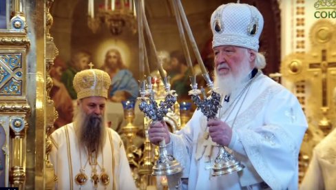 U MOSKVI SAHRANJEN EPISKOP MORAVIČKI ANTONIJE: Patrijarh srpski Porfirije i ruski Kiril služili parastos