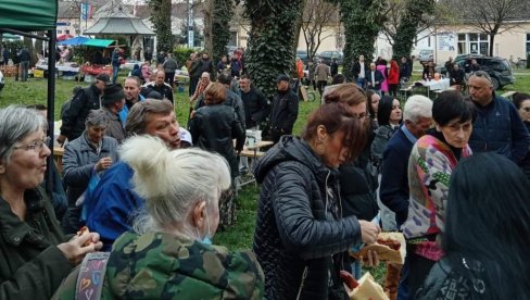 PARK PREPUN GURMANLUKA: U Baču održana 11. Kulenijada i kobasicijada