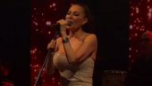 MARIBOR JE NJEN: Ceca Ražnatović oduševila sve redom svojim dolaskom (VIDEO) MARIBOR JE NJEN: Ceca Ražnatović oduševila sve redom svojim dolaskom (VIDEO)