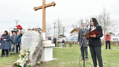 NIKOLIĆ NA OTKRIVANJU SPOMENIKA ŽRTVAMA MARTOVSKOG POGROMA: Simbol podsećanja na otrgnute srpske živote