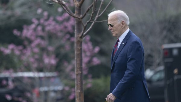 ФЕЉТОН - ЏО БАЈДЕН НА ДОРУЧКУ СА СРПСКОМ ДЕЛЕГАЦИЈОМ: Слободана Милошевића 1998. године поредио са негативцем из филма Џона Форда ФЕЉТОН - ЏО БАЈДЕН НА ДОРУЧКУ СА СРПСКОМ ДЕЛЕГАЦИЈОМ: Слободана Милошевића 1998. године поредио са негативцем из филма Џона Форда