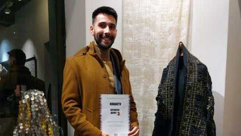 TKA I VEZE PO UZORU NA STARE MAJSTORE: Zaječarac David Đorđević kreativnost izražava nitima (FOTO) TKA I VEZE PO UZORU NA STARE MAJSTORE: Zaječarac David Đorđević kreativnost izražava nitima (FOTO)