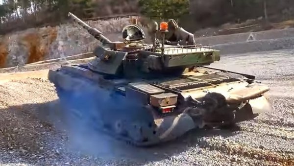 БОРБЕНИ ПУТ СЛОВЕНАЧКИХ ТЕНКОВА У УКРАЈИНИ: Након губитака, Т-55С повучени у резервну бригаду (ВИДЕО) БОРБЕНИ ПУТ СЛОВЕНАЧКИХ ТЕНКОВА У УКРАЈИНИ: Након губитака, Т-55С повучени у резервну бригаду (ВИДЕО)