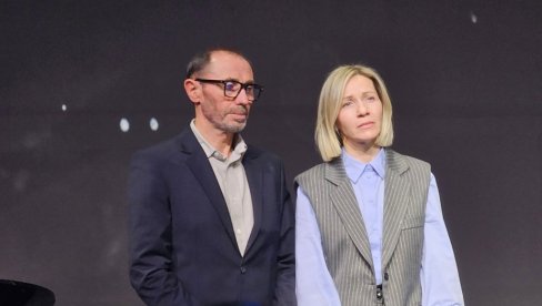 TOG DANA U NOVOSTIMA: Kako je otac male Angline otkrio njenu veliku želju (VIDEO) TOG DANA U NOVOSTIMA: Kako je otac male Angline otkrio njenu veliku želju (VIDEO)