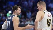 JOKIĆ IZGUBIO BALKANSKI DERBI: Dončić i Dalas pobedili NBA šampiona na neverovatan način! (VIDEO) JOKIĆ IZGUBIO BALKANSKI DERBI: Dončić i Dalas pobedili NBA šampiona na neverovatan način! (VIDEO)