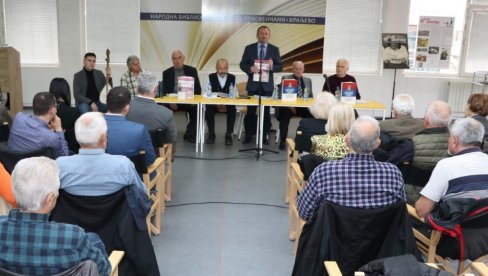 O PRECIMA I POTOMCIMA: Promocija monografije i časopisa u kraljevačkoj biblioteci O PRECIMA I POTOMCIMA: Promocija monografije i časopisa u kraljevačkoj biblioteci