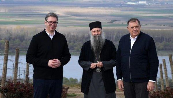 5. и 6. МАЈА ВЕЛИКИ ВАСКРШЊИ САБОР СРБИЈЕ И РЕПУБЛИКЕ СРПСКЕ: Вучић саопштио исход састанка са Порфиријем и Додиком 5. и 6. МАЈА ВЕЛИКИ ВАСКРШЊИ САБОР СРБИЈЕ И РЕПУБЛИКЕ СРПСКЕ: Вучић саопштио исход састанка са Порфиријем и Додиком