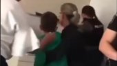 OVO JE LAŽNI SNIMAK OTMICE DETETA U SRBIJI: Supružnici ga objavili, pretili Vučiću i policiji (VIDEO) OVO JE LAŽNI SNIMAK OTMICE DETETA U SRBIJI: Supružnici ga objavili, pretili Vučiću i policiji (VIDEO)