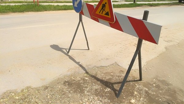 ИЗМЕНЕ У БАТАЈНИЦИ И НА ВОЖДОВЦУ: Поједине линије јавног градског превоза мењају трасе због радова ИЗМЕНЕ У БАТАЈНИЦИ И НА ВОЖДОВЦУ: Поједине линије јавног градског превоза мењају трасе због радова
