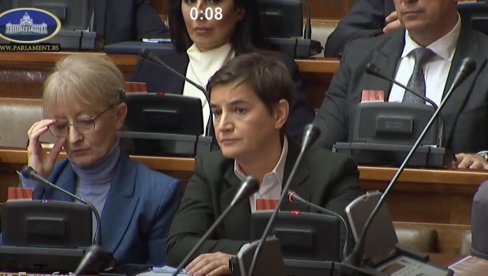 BRNABIĆEVA ODGOVORILA TEPIĆKI: Jedna istina i jedan ustav je za Mariniku i elitu, a drugi je za sve nas obične građane BRNABIĆEVA ODGOVORILA TEPIĆKI: Jedna istina i jedan ustav je za Mariniku i elitu, a drugi je za sve nas obične građane