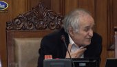 ПРОФЕСОР РАДЕНОВИЋ О ВУЧИЋУ: Визионари раде ствари које остали не могу да виде (ВИДЕО) ПРОФЕСОР РАДЕНОВИЋ О ВУЧИЋУ: Визионари раде ствари које остали не могу да виде (ВИДЕО)
