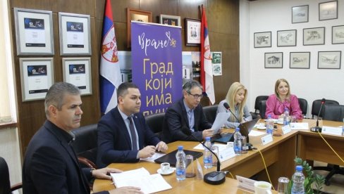 GRADSKO VEĆE: Raspisuju se konkurski za direktore javnih preduzeća GRADSKO VEĆE: Raspisuju se konkurski za direktore javnih preduzeća