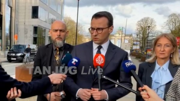 ПЕТКОВИЋ ПОСЛЕ РАЗГОВОРА У БРИСЕЛУ: Инсистирали смо на формирању ЗСО (ВИДЕО) ПЕТКОВИЋ ПОСЛЕ РАЗГОВОРА У БРИСЕЛУ: Инсистирали смо на формирању ЗСО (ВИДЕО)