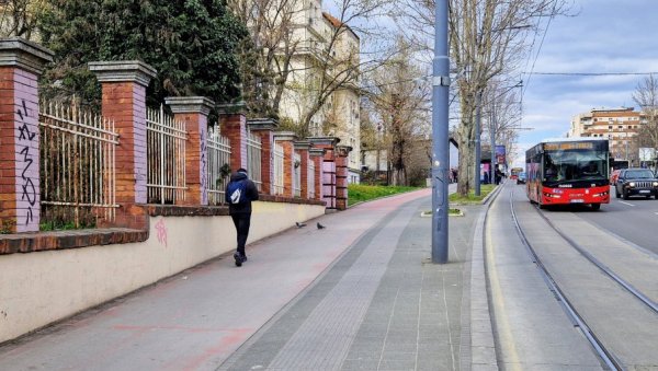 ВЕРКУ (69) УБИО ТОЧАК АУТОБУСА, ПРИВЕДЕН МЕХАНИЧАР: Огласило се Прво основно јавно тужилаштво о несрећи код код Карађорђевог парка (ФОТО) ВЕРКУ (69) УБИО ТОЧАК АУТОБУСА, ПРИВЕДЕН МЕХАНИЧАР: Огласило се Прво основно јавно тужилаштво о несрећи код код Карађорђевог парка (ФОТО)